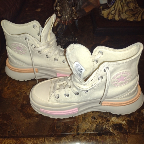 WOMENS CONVERSE RUN STAR LEGACY LIKE NEW - Picture 3 of 4